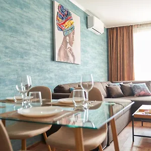 Инфинити Apartment Burgas